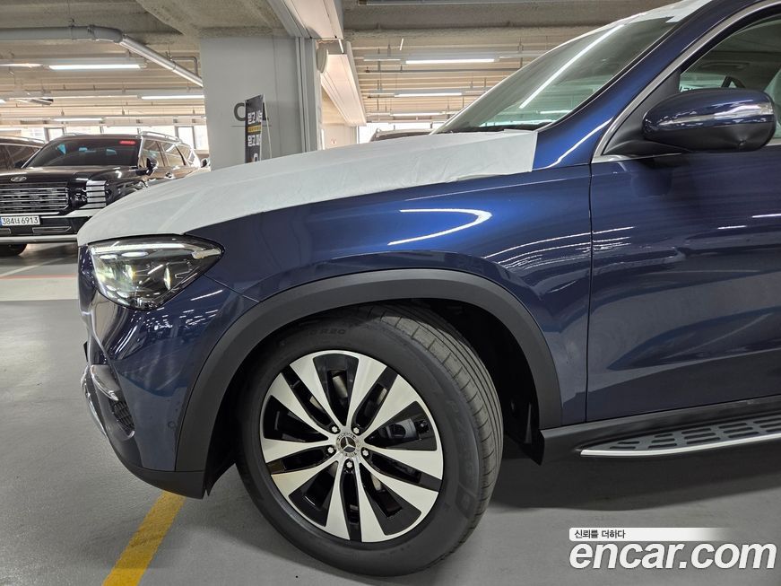 Mercedes-Benz GLE-Class GLE300d 4MATIC, 2026