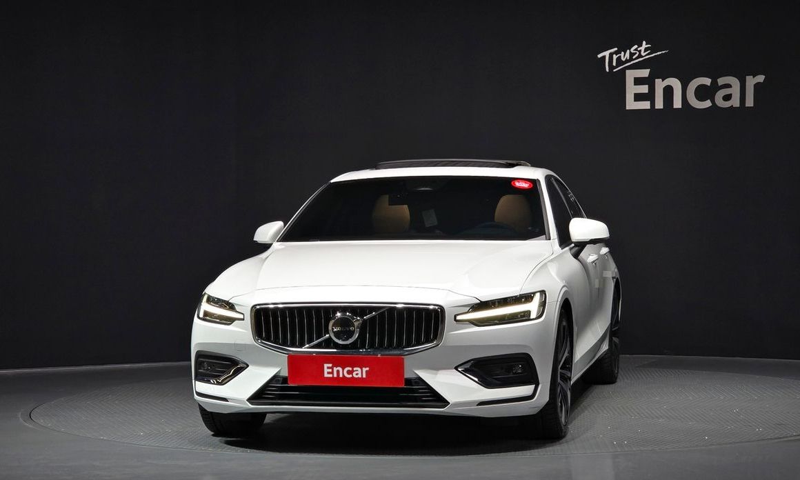 Volvo S60 B5 Ultimate Bright, 2024