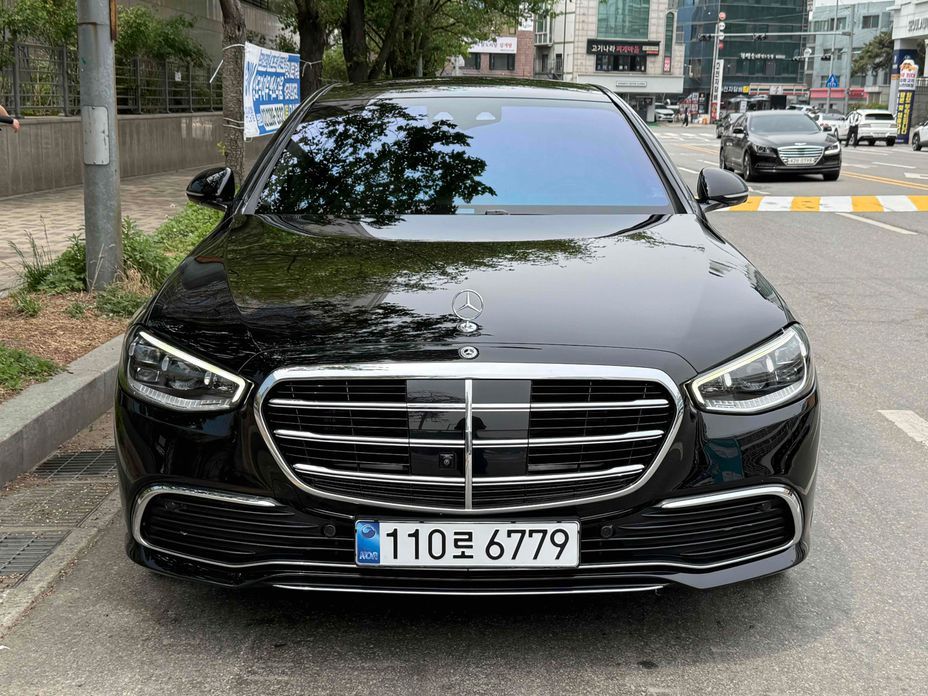 Mercedes-Benz S-Class S580L 4MATIC, 2025