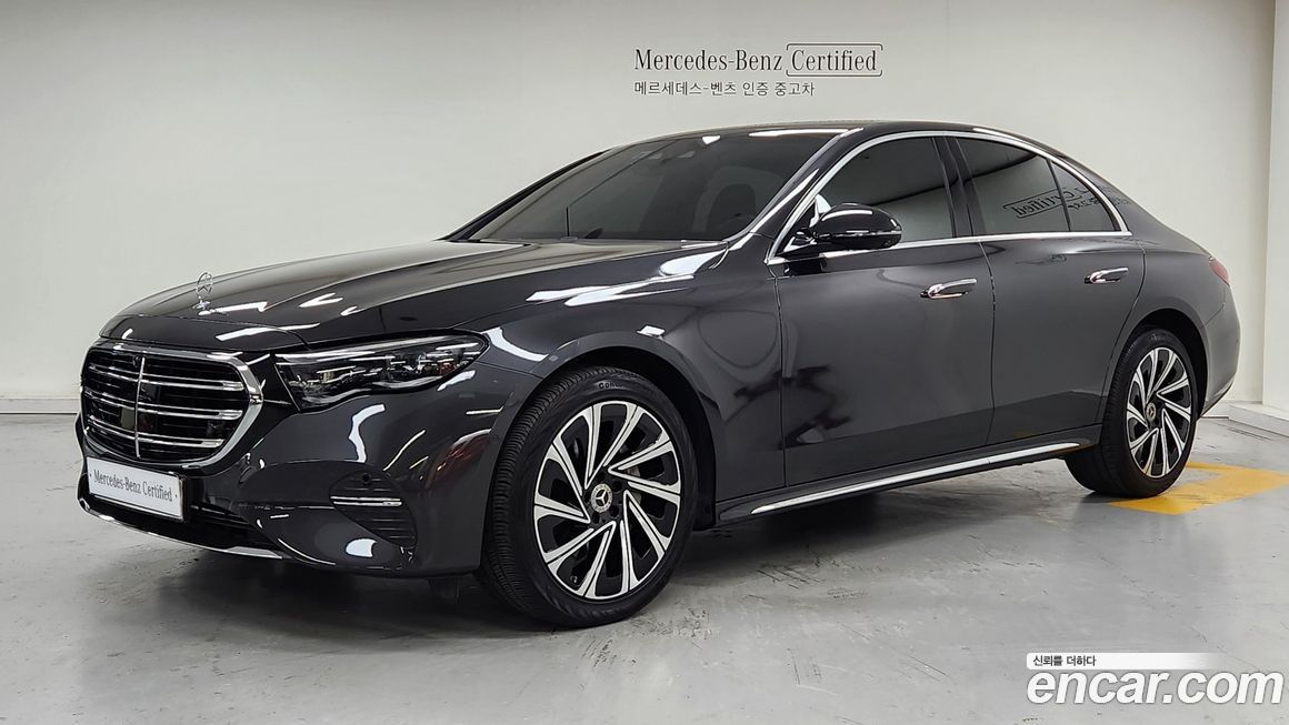 Mercedes-Benz E-Class E300 4MATIC Exclusive, 2024