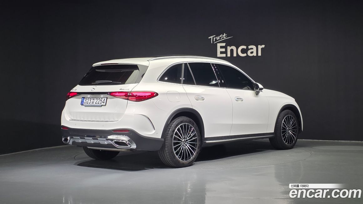 Mercedes-Benz GLC-Class GLC300 4MATIC AMG Line, 2024