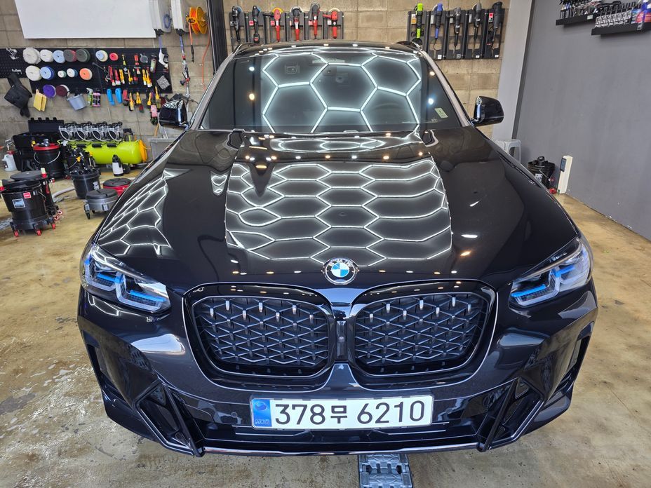 BMW X4 xDrive20i M Sports Pro, 2023