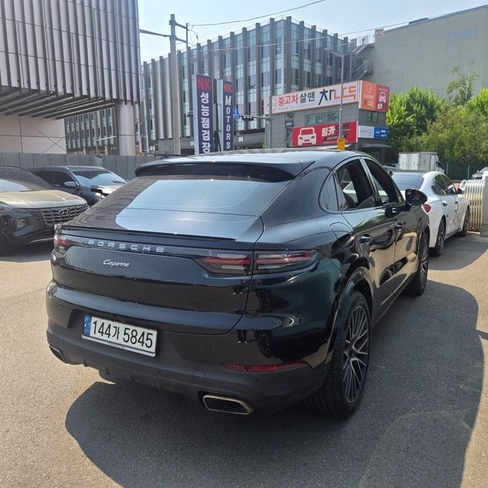 Porsche Cayenne 3.0 Coupe, 2022