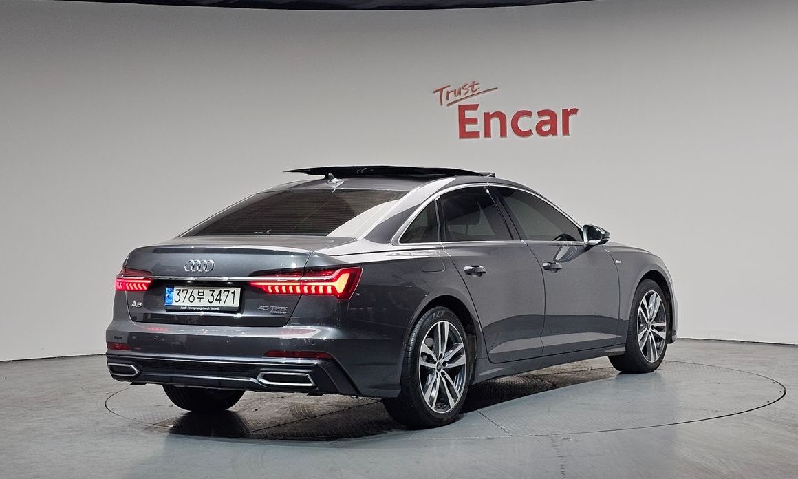 Audi A6 45 TFSI Quattro Premium, 2022