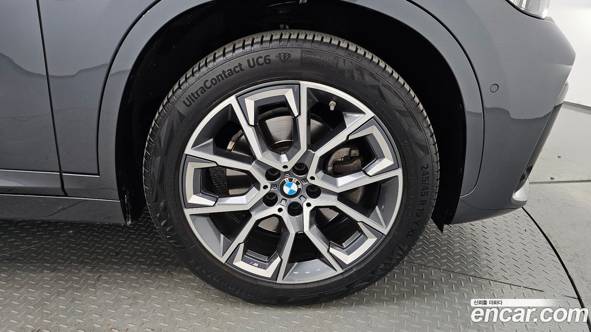 BMW X1 xDrive 20i M Sport, 2022