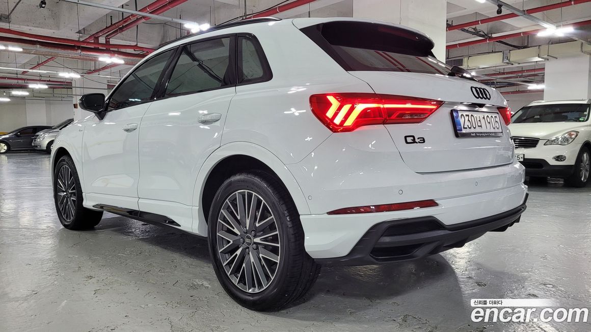 Audi Q3 35 TDI Premium, 2025