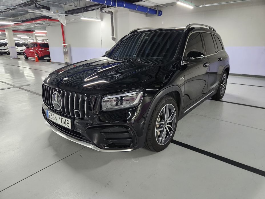 Mercedes-Benz GLB-Class AMG GLB35 4MATIC, 2025