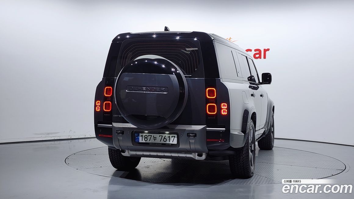 Land Rover Defender 130 P400 X-Dynamic HSE, 2024