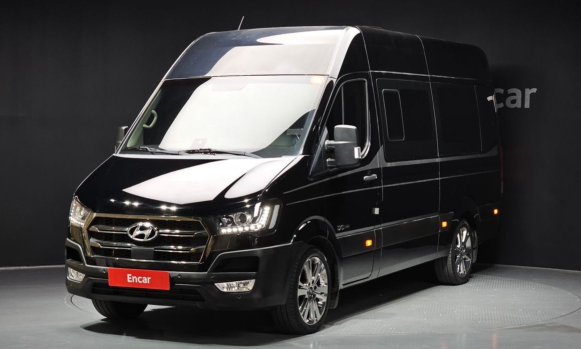 Hyundai Solati 15-seater, 2022