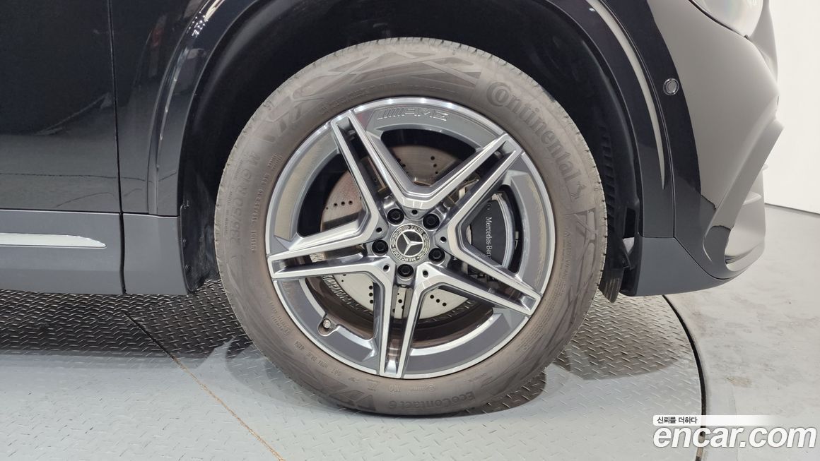 Mercedes-Benz GLA-Class GLA250 4MATIC, 2025