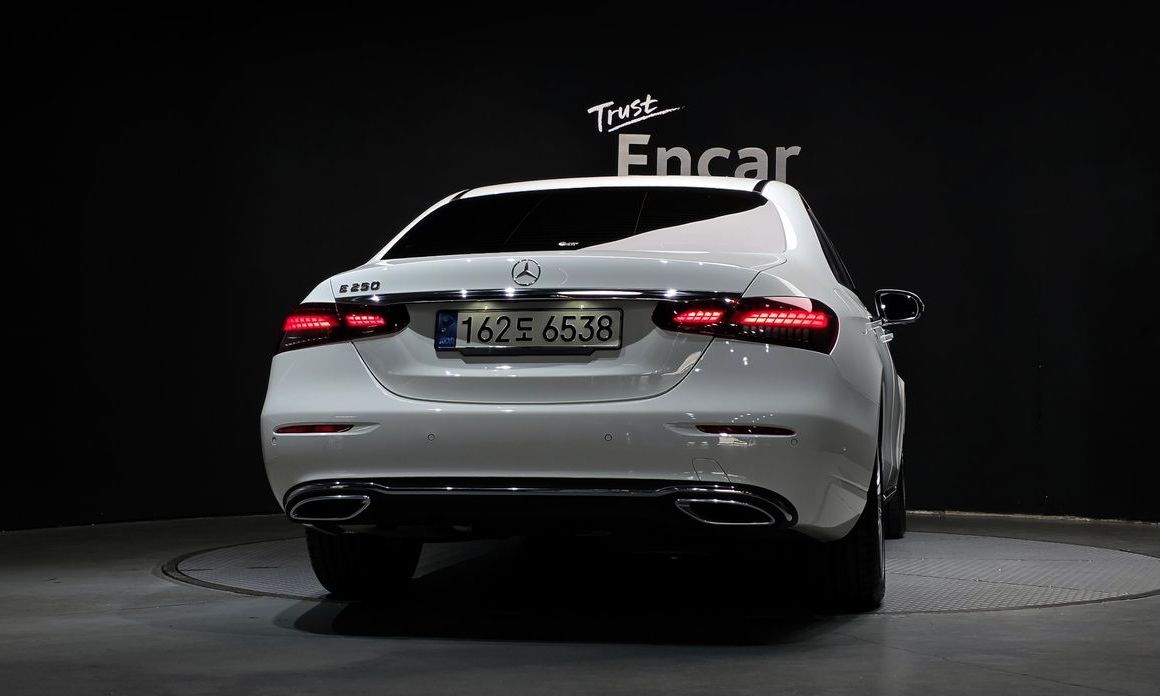 Mercedes-Benz E-Class E250 Exclusive, 2022