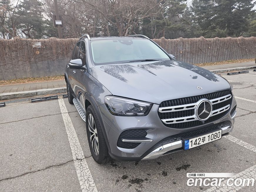 Mercedes-Benz GLE-Class GLE300d 4MATIC, 2024