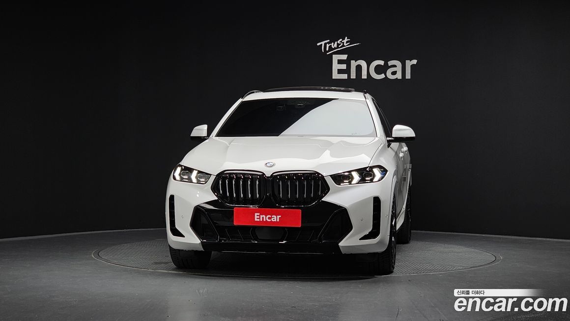 BMW X6 xDrive40i M Sport, 2025