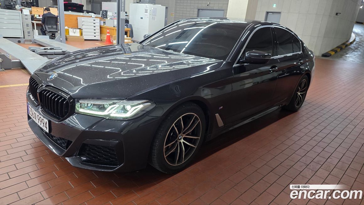 BMW 5-Series 520i M Sport, 2023