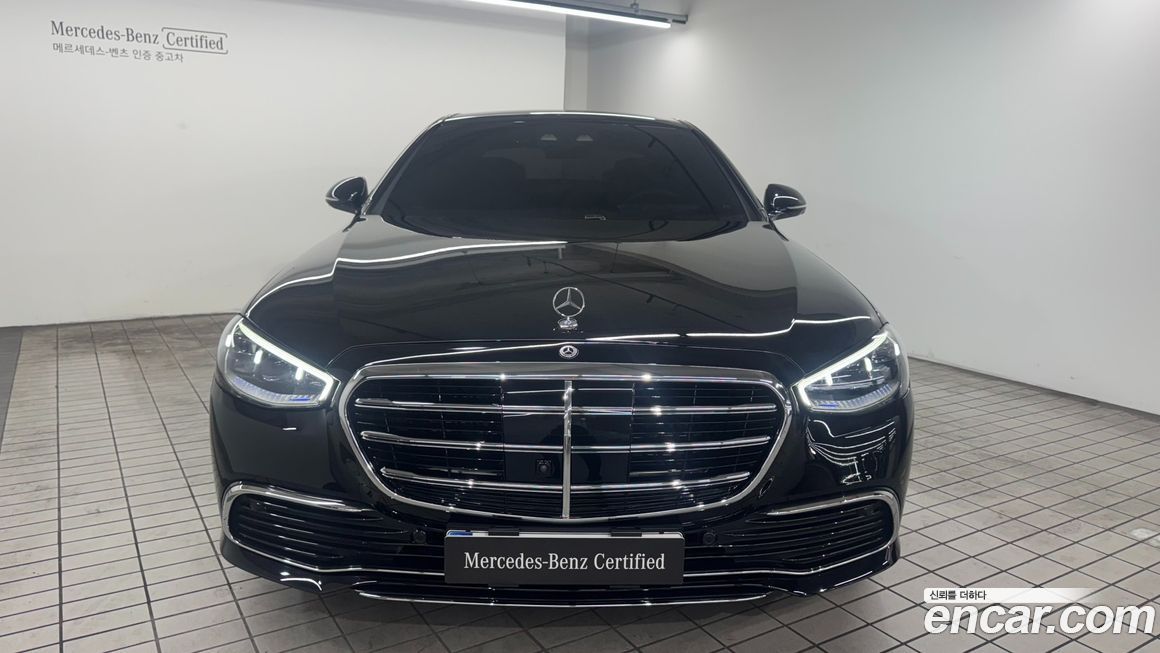 Mercedes-Benz S-Class S350 d 4MATIC, 2025