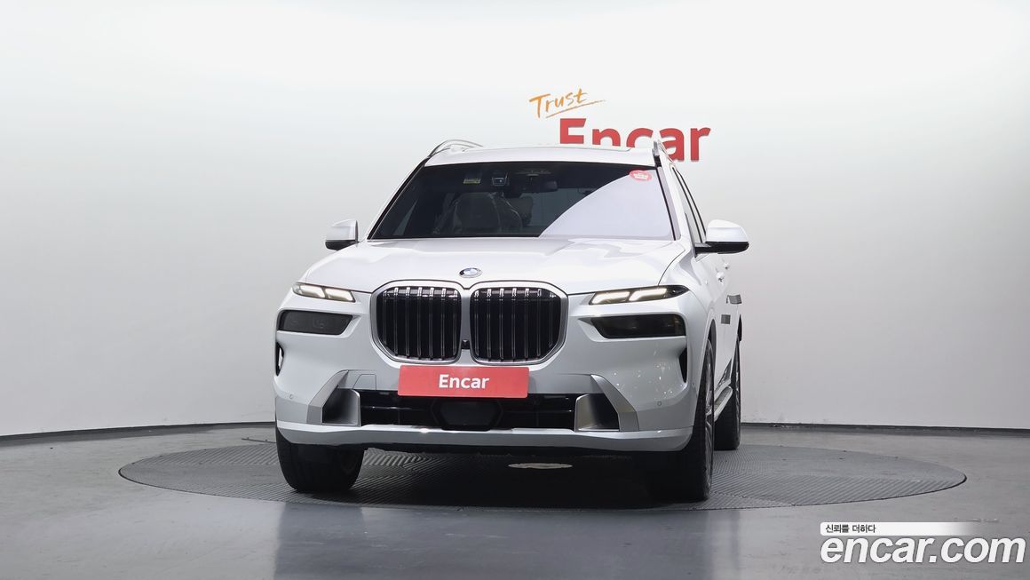 BMW X7 xDrive 40i Design Pure Excellence 7-Seater, 2024