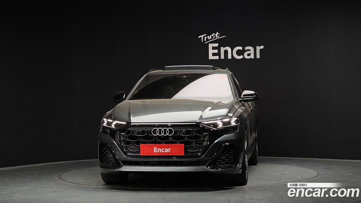 Audi Q8 55 TFSI Quattro Premium, 2025