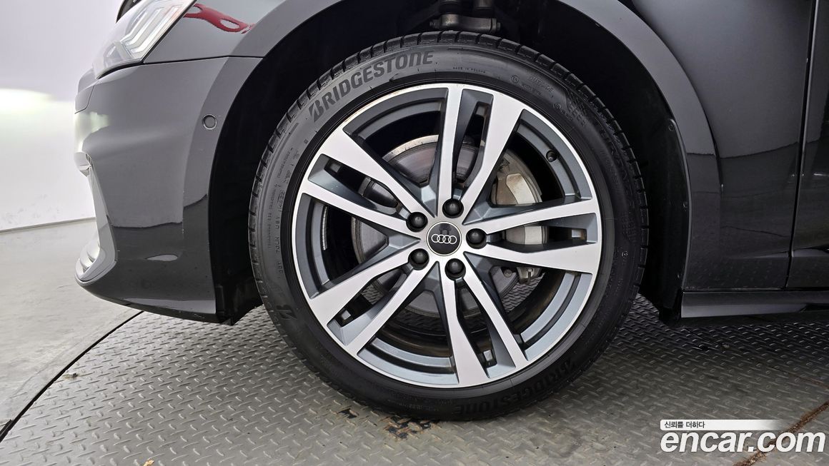 Audi A6 45 TFSI Premium, 2023