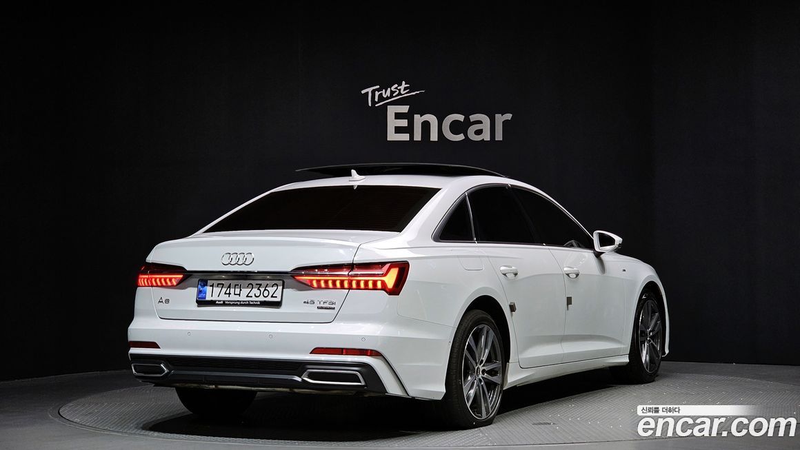 Audi A6 45 TFSI Quattro Premium, 2022