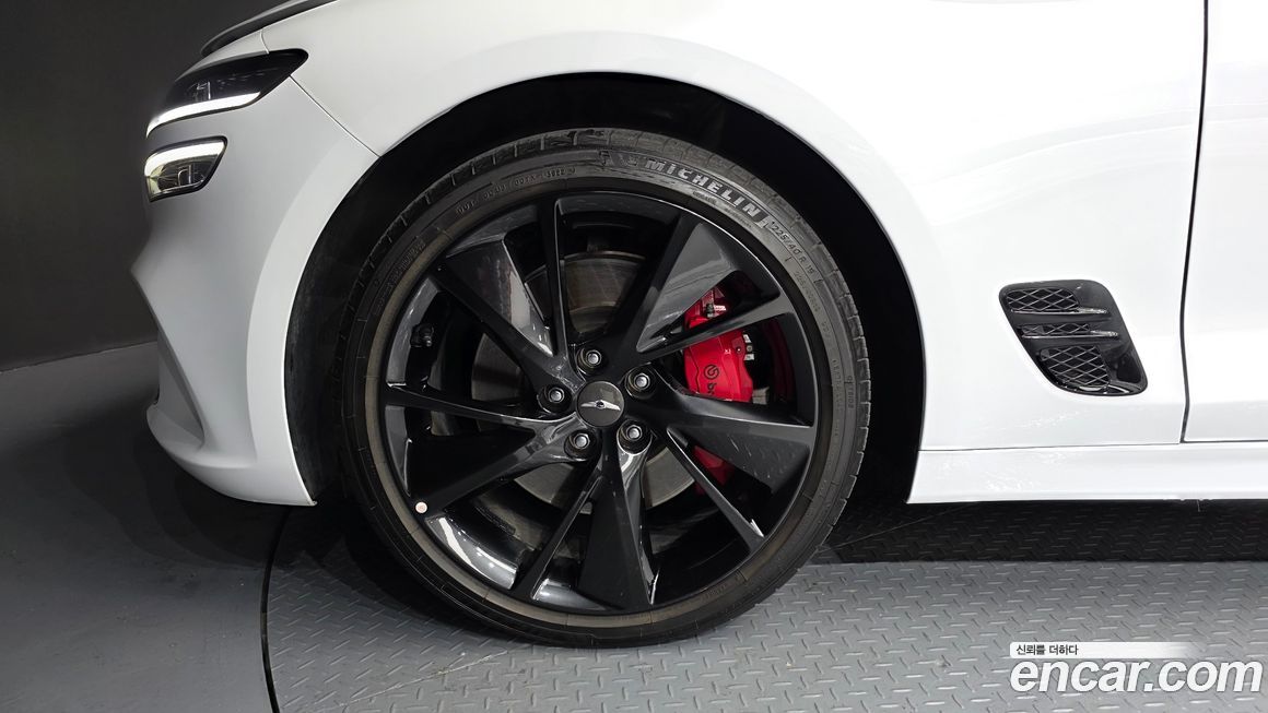 Genesis G70 Gasoline 2.0T 4WD, 2023