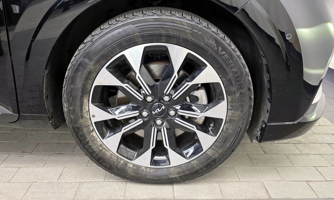 Kia Carnival 9-Seater Hi-Limousine, 2022