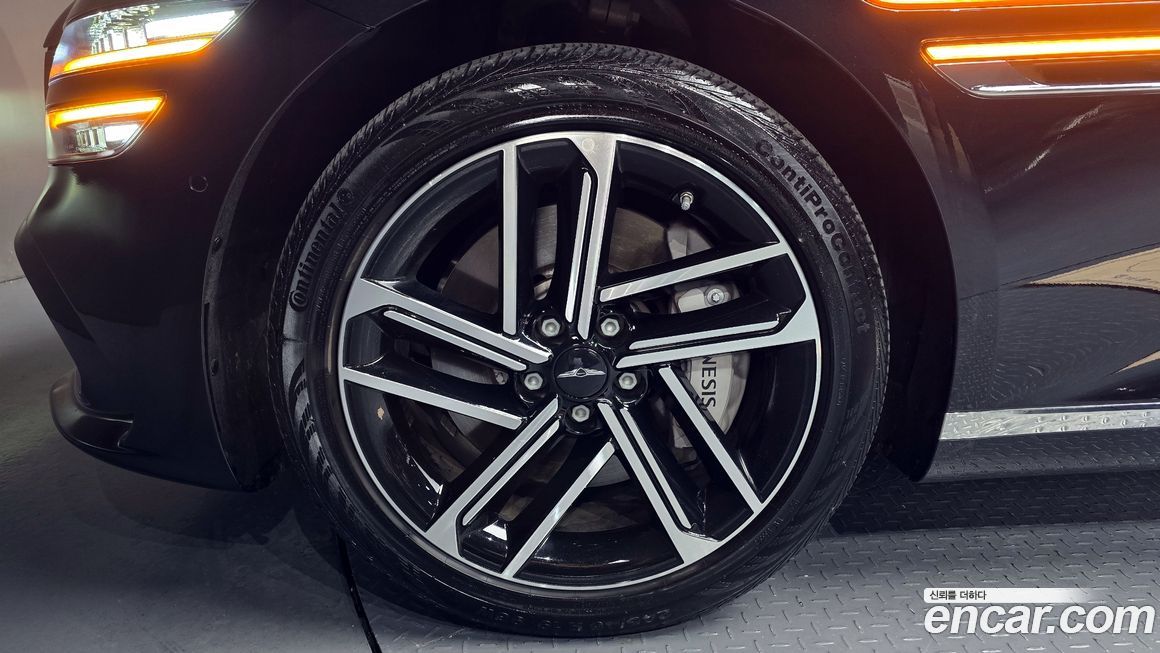 Genesis G80 Gasoline 2.5 Turbo 2WD, 2025