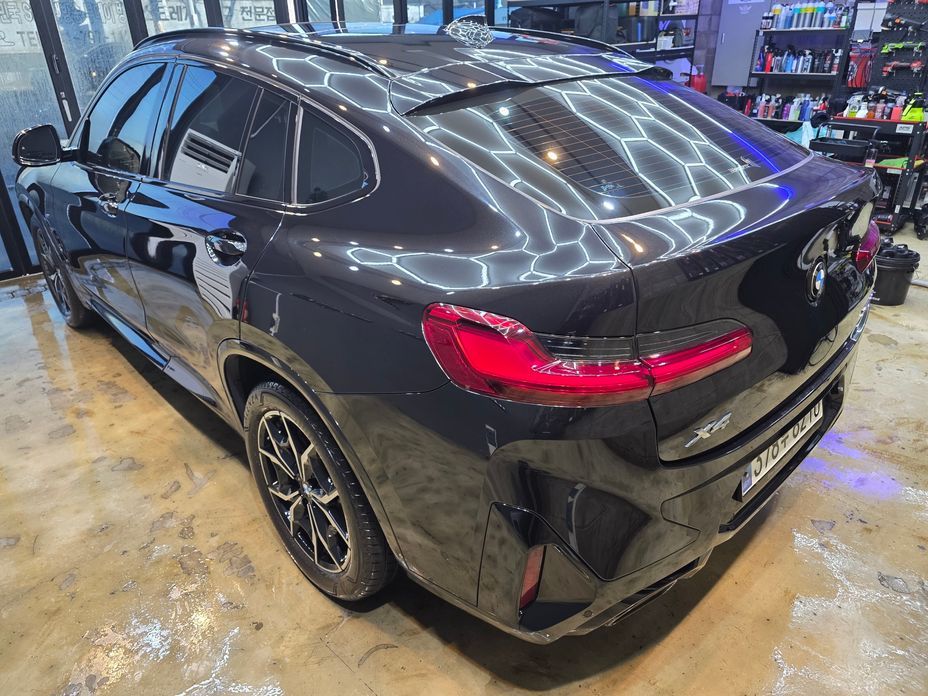 BMW X4 xDrive20i M Sports Pro, 2023