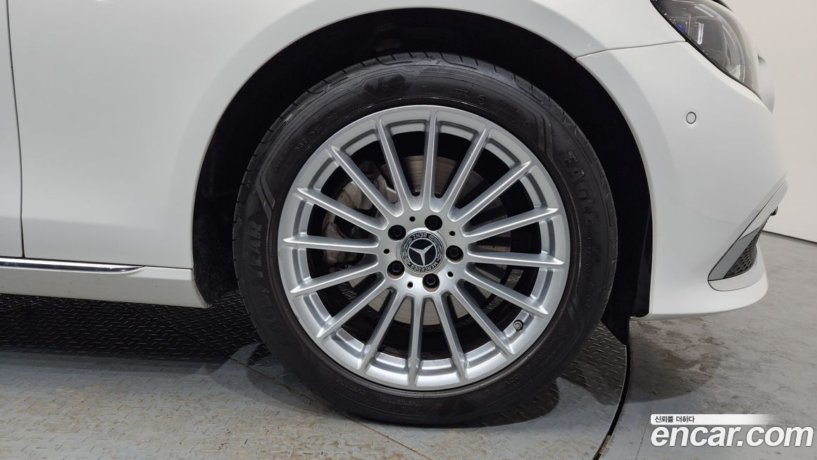 Mercedes-Benz E-Class E250 Exclusive, 2022