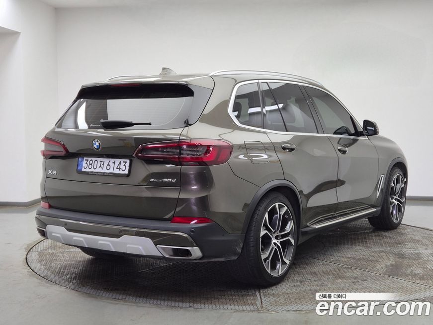BMW X5 xDrive 30d xLine, 2023