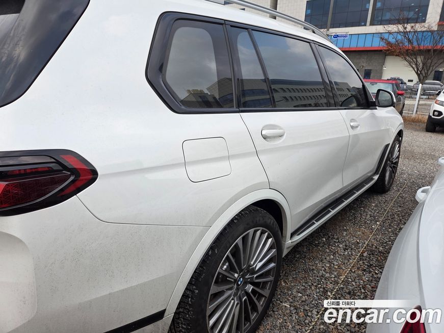 BMW X7 xDrive 40i Design Pure Excellence 7-Seater, 2025