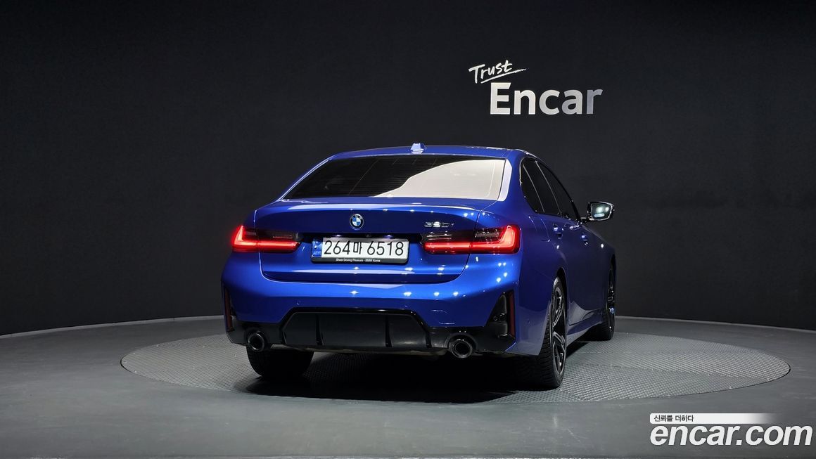 BMW 3-Series 320i M Sport, 2023