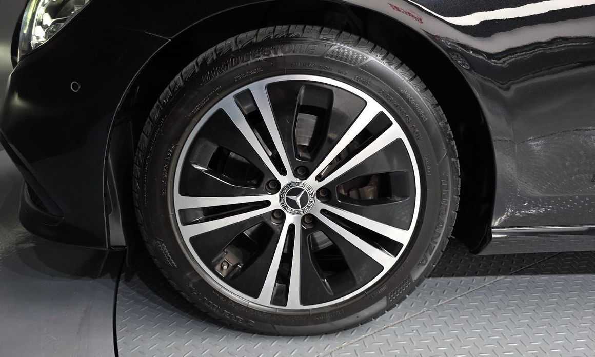 Mercedes-Benz E-Class E250 Avantgarde, 2022