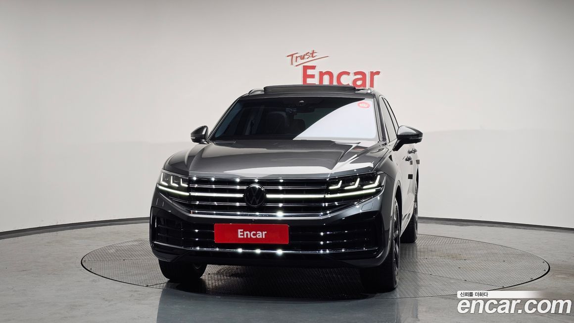 Volkswagen Touareg 3.0 TDI Prestige, 2024