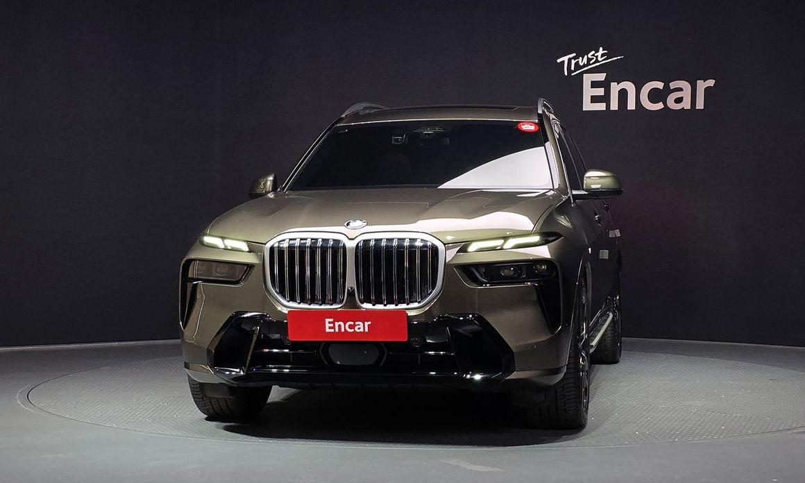 BMW X7 xDrive 40i M Sport 6STR, 2025