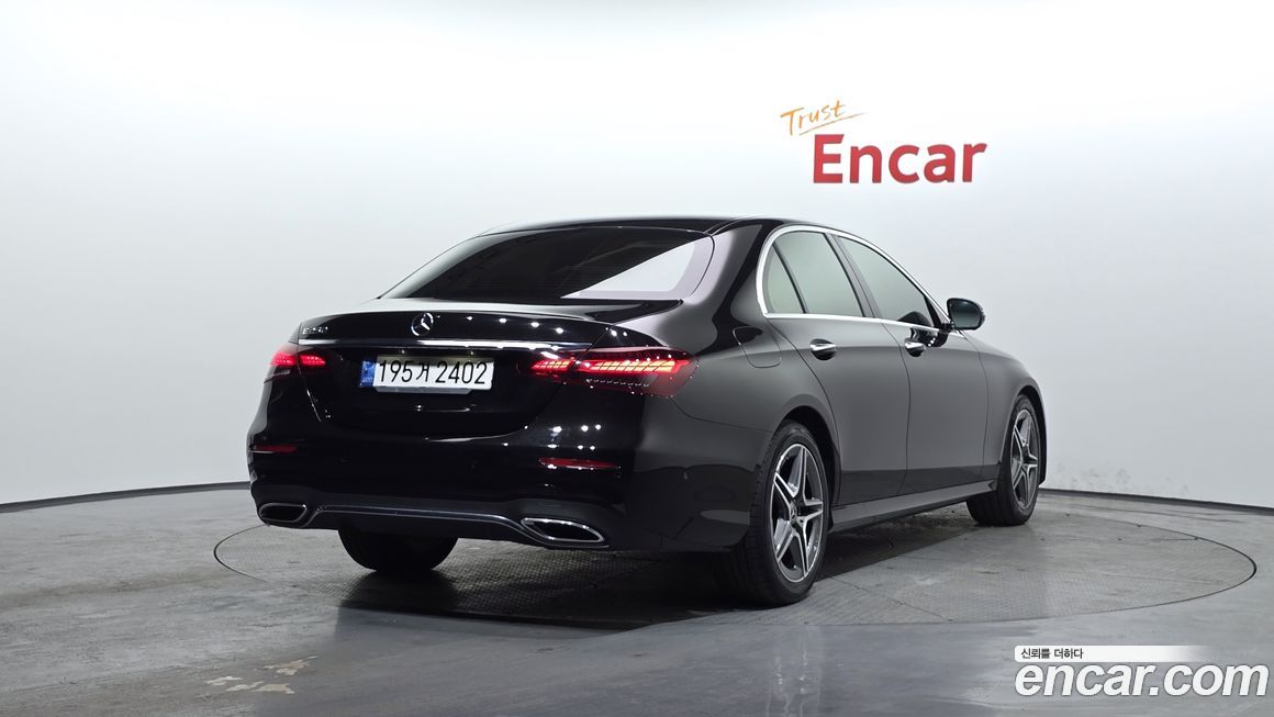 Mercedes-Benz E-Class E250 AMG Line, 2023