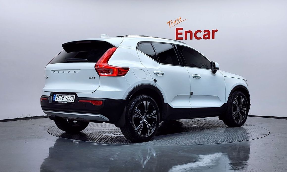 Volvo XC40 B4 Inscription, 2022
