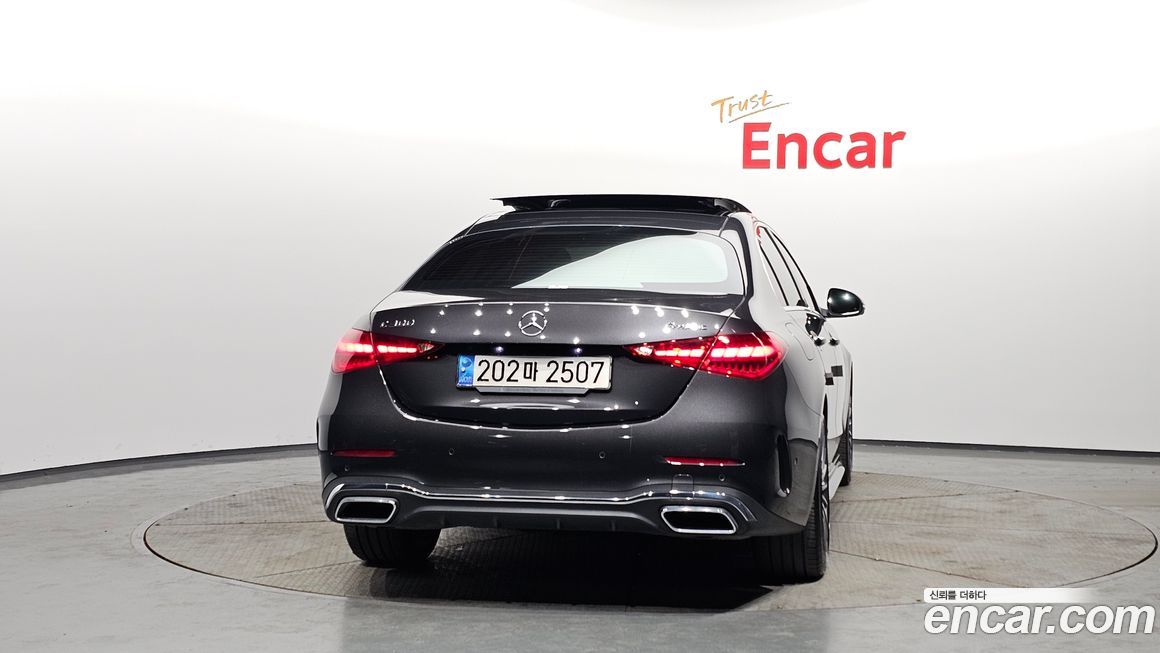 Mercedes-Benz C-Class C300 4MATIC AMG Line, 2023