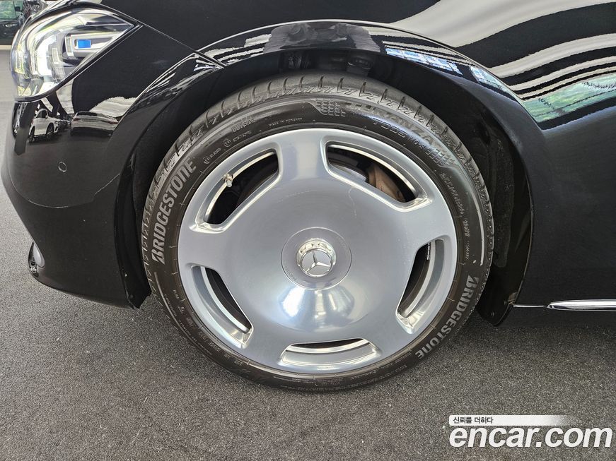 Mercedes-Benz S-Class Maybach S580 4MATIC, 2023