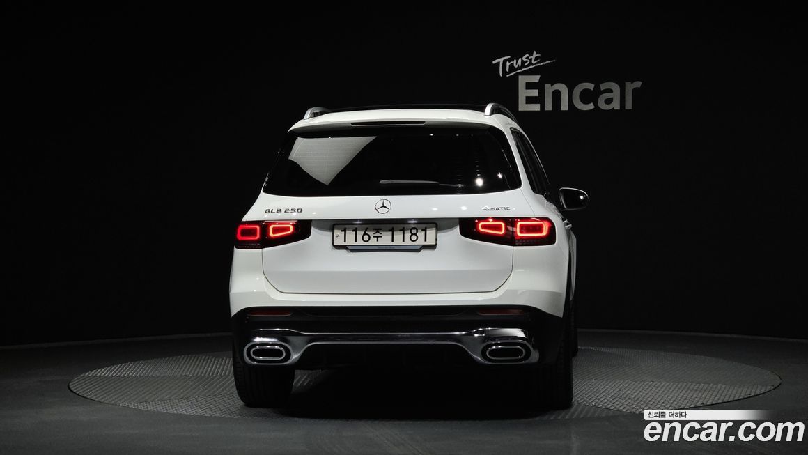 Mercedes-Benz GLB-Class GLB250 4MATIC, 2023