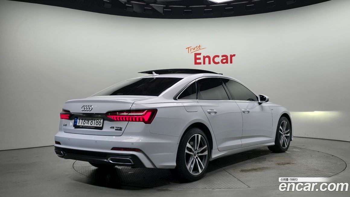 Audi A6 45 TFSI Quattro Premium, 2022
