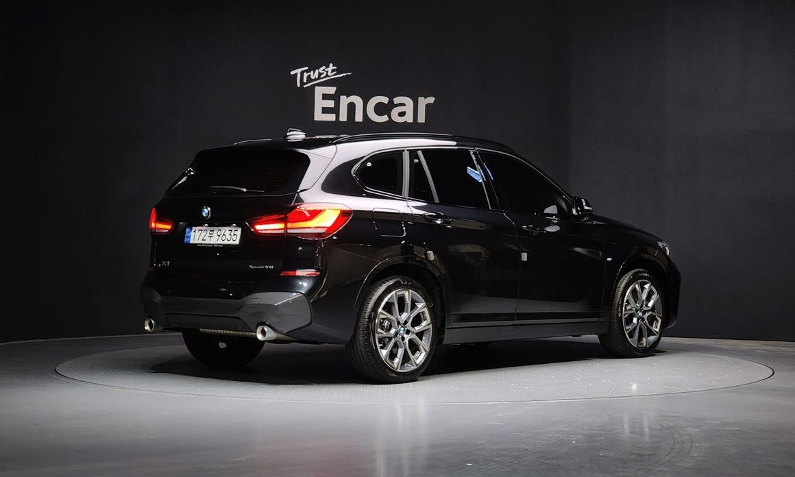 BMW X1 xDrive 20i M Sport, 2022