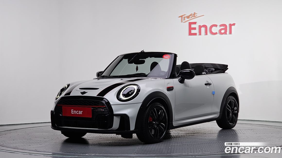 Mini Cooper Convertible JCW, 2023