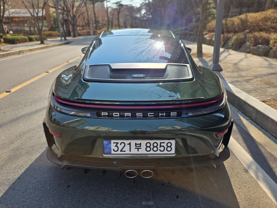 Porsche 911 GT3 Touring, 2026