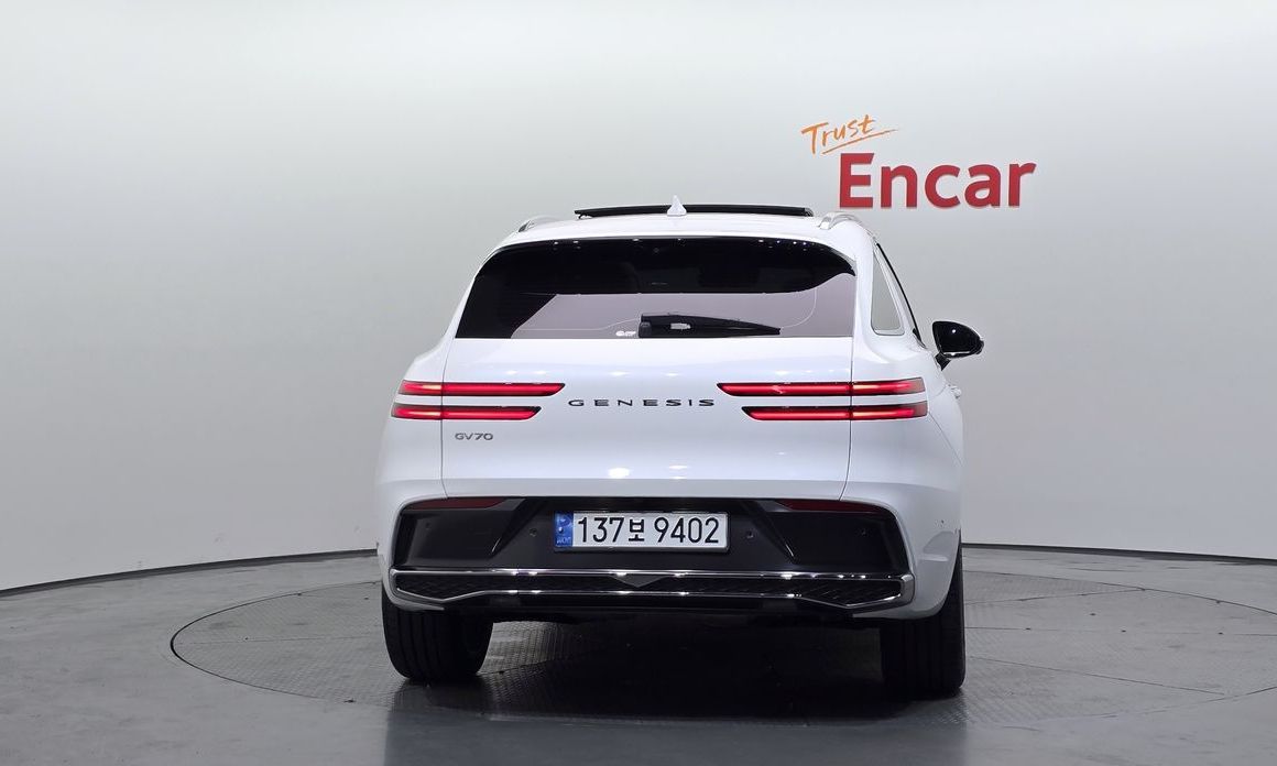 Genesis GV70 2.5T Gasoline 2WD, 2025