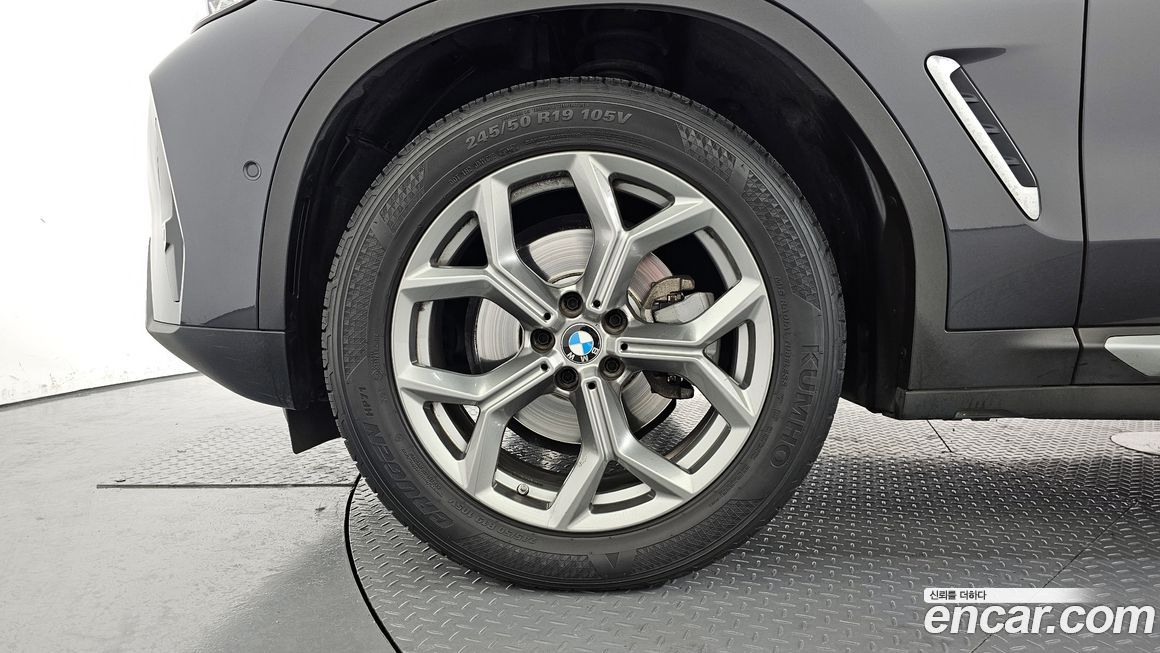 BMW X4 xDrive20i xLine, 2022