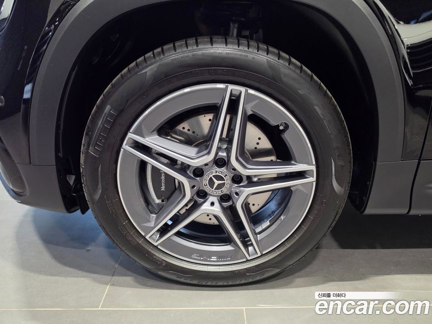 Mercedes-Benz GLB-Class GLB250 4MATIC, 2025