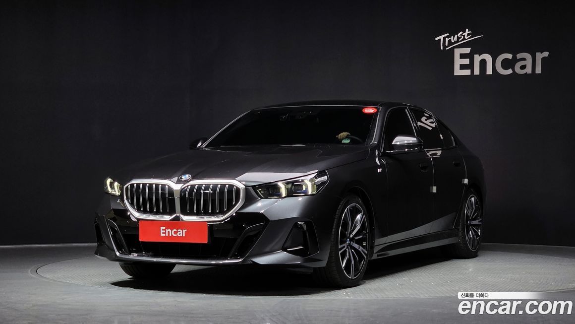 BMW 5-Series 530i xDrive M Sport, 2024