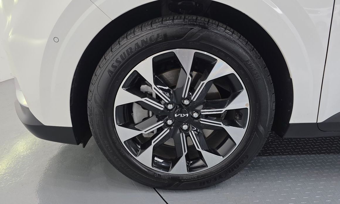 Kia Carnival 7-Seater Noblesse, 2023
