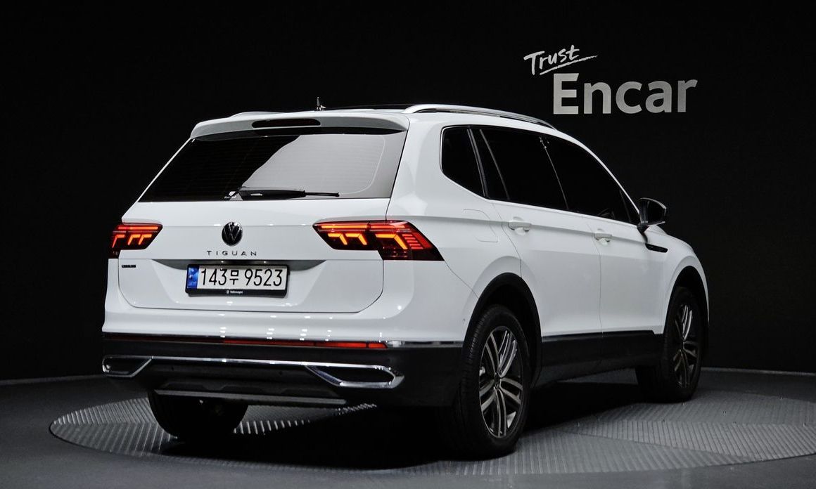 Volkswagen Tiguan 2.0 TSI Prestige, 2023