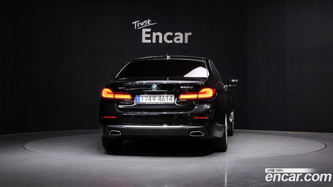 BMW 5-Series 523d xDrive Luxury, 2023